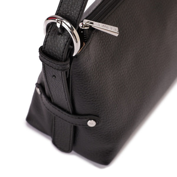 Leyana Shoulder Bag