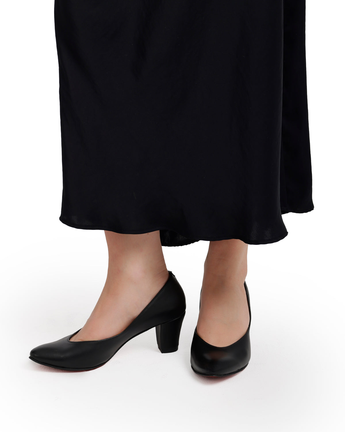 The Emeli Noir Classic Pump