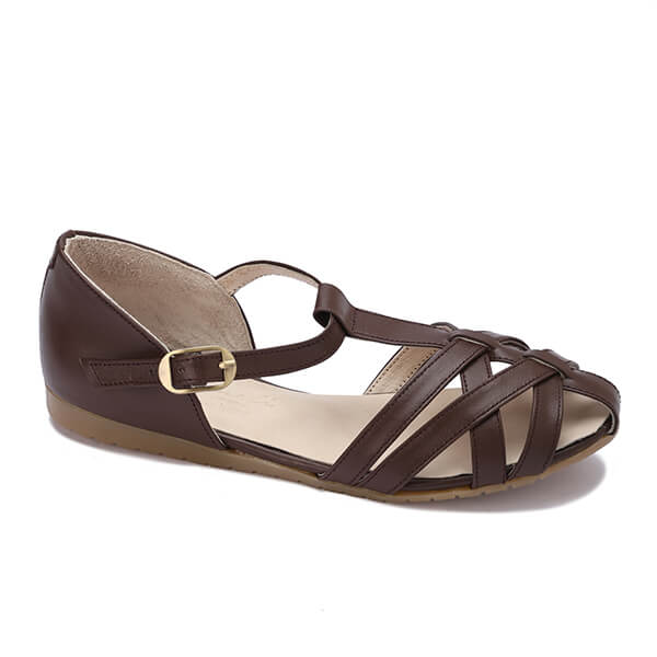 Closed-Toe Leather Summer Sandals