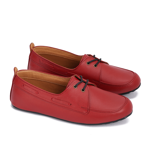 حذاء بدون رباط من الجلد