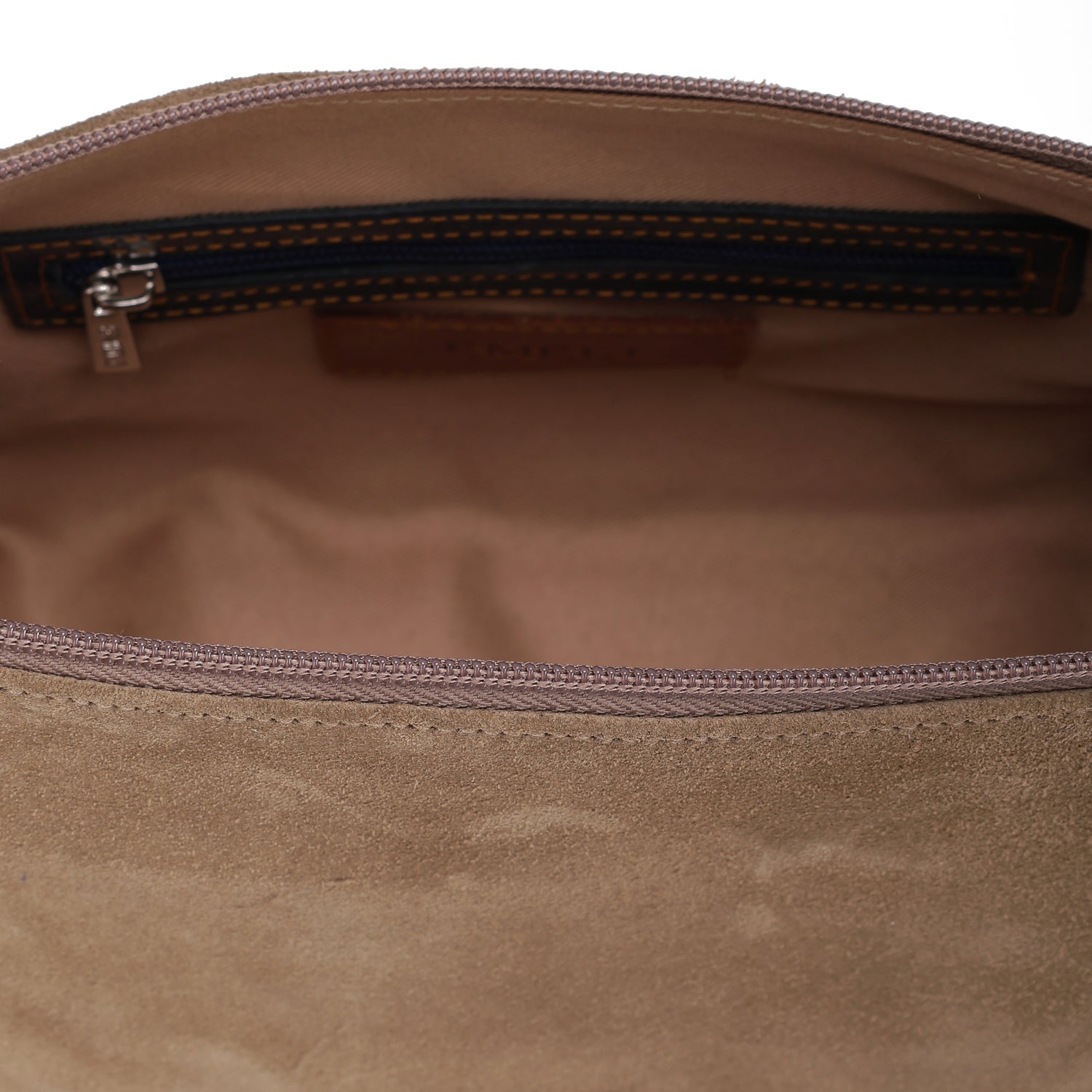 #color_Cafe Suede * Brown