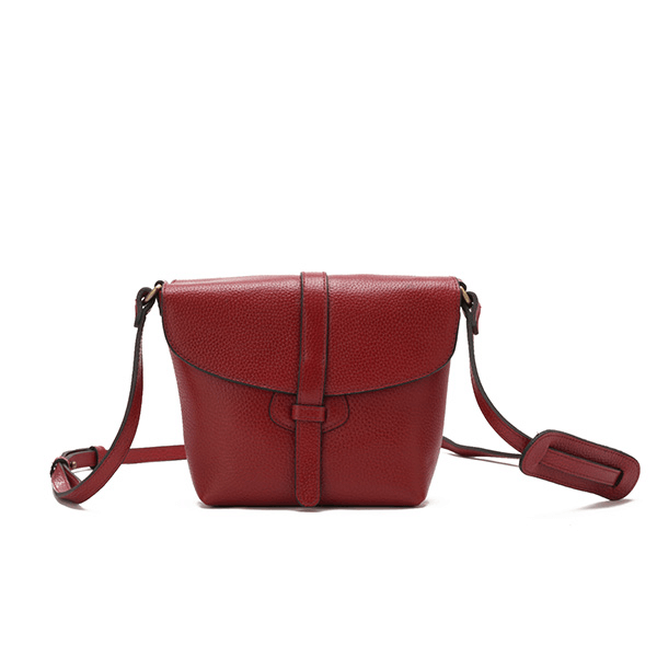 حقيبة كروس جلدية باللون العنابي