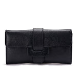 محفظة جلدية متوسطة الحجم