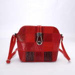 تارا - حقيبة كروس بودي جلدية مع مشبك