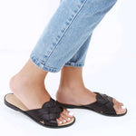 نعال جلدية مضفرة بأشرطة