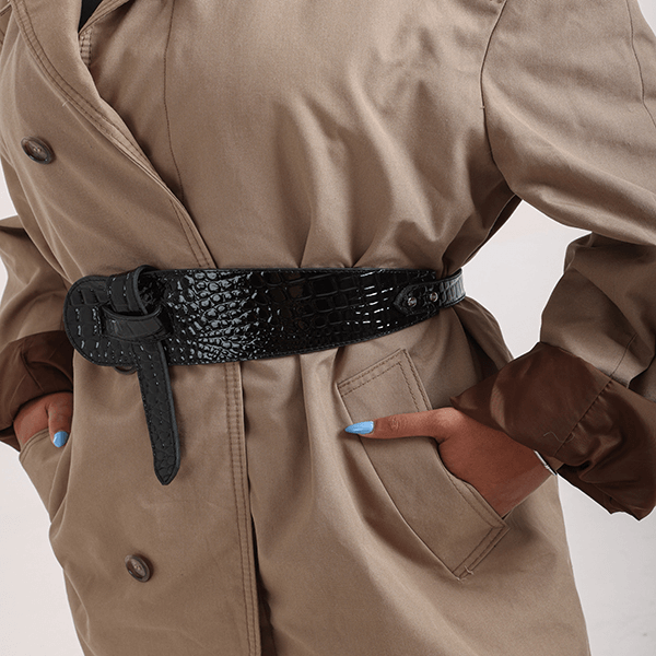 Wide Crossed Belt