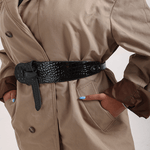 Wide Crossed Belt