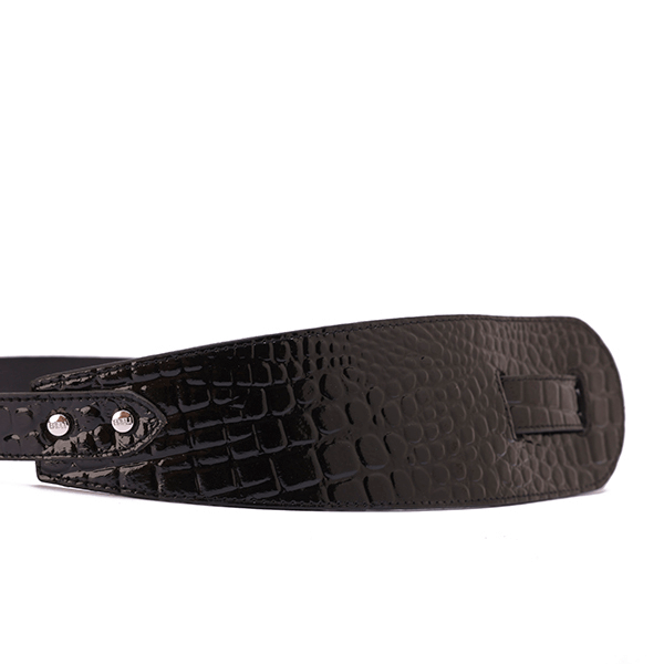 Wide Crossed Belt