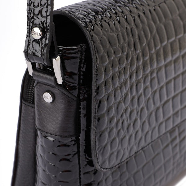 Alina – Multi-Pocket Leather Crossbody Bag