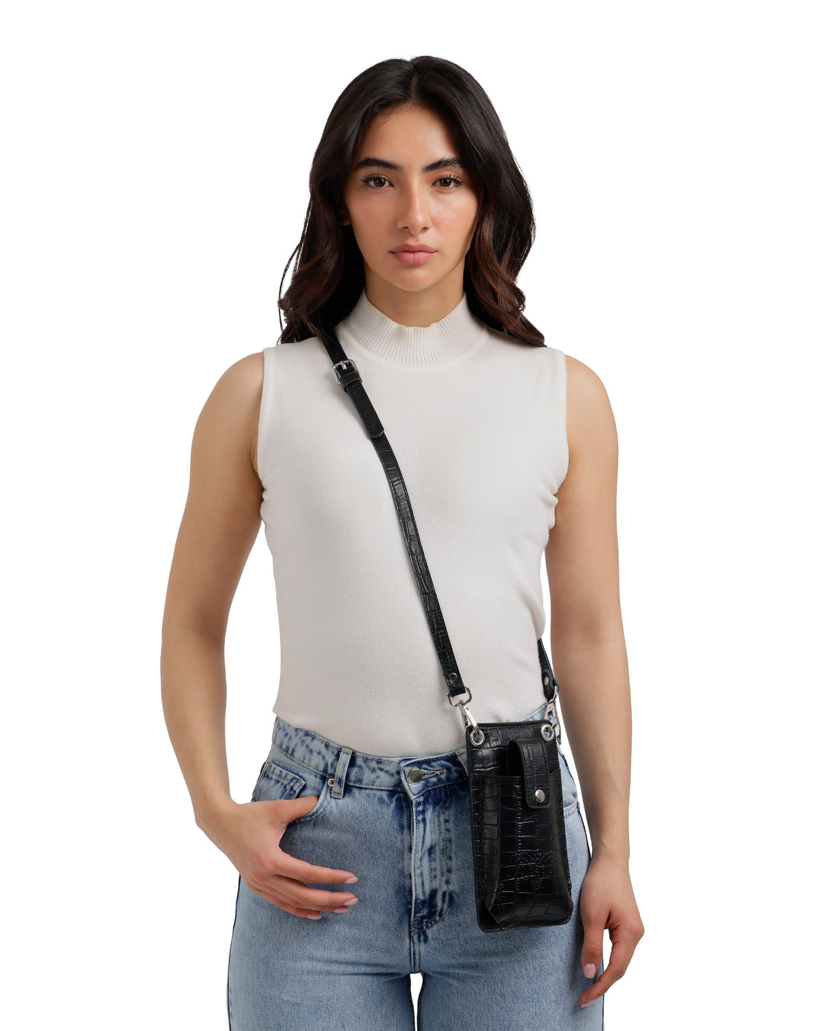 Compact crossbody pouch