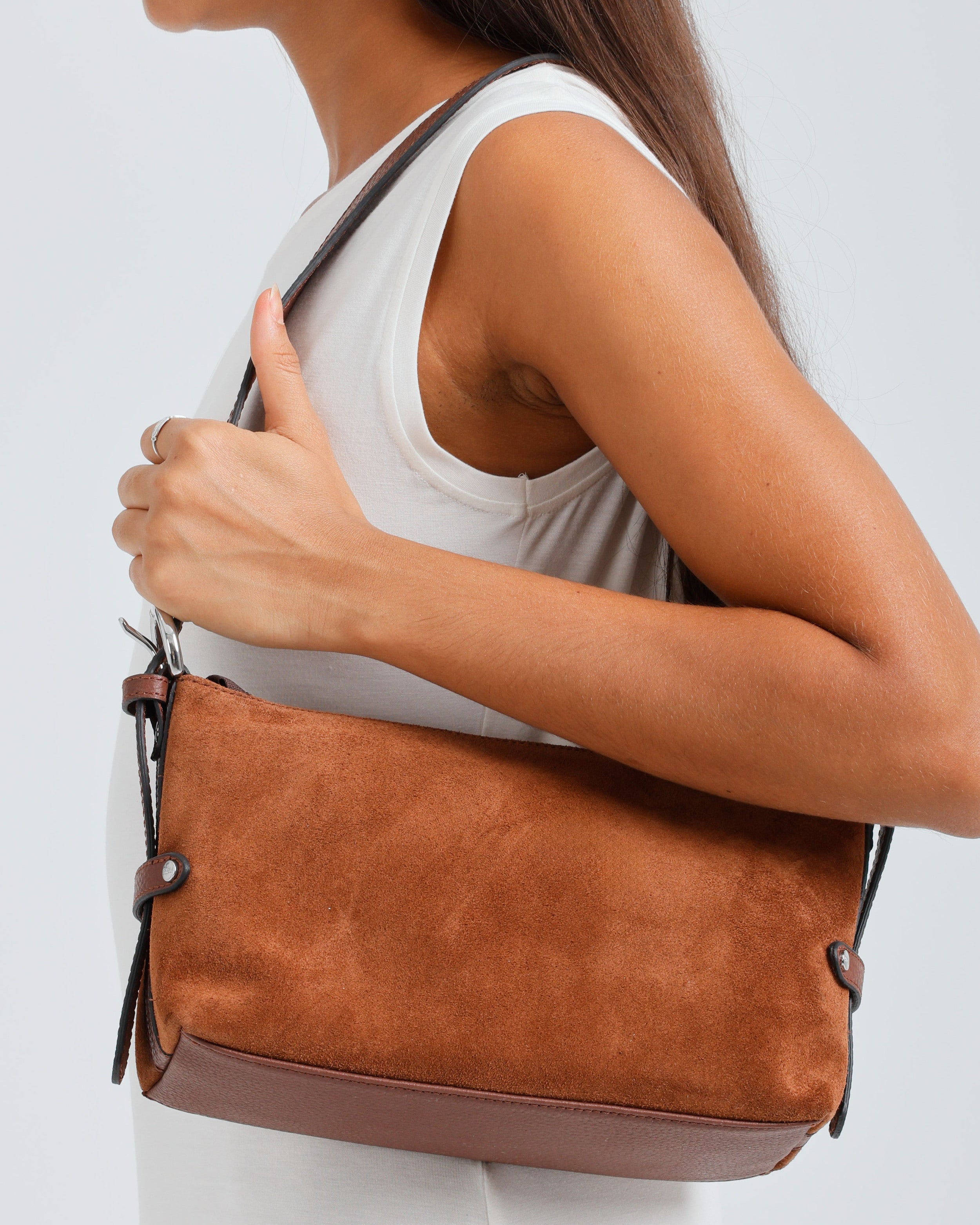 #color_Brown Suede