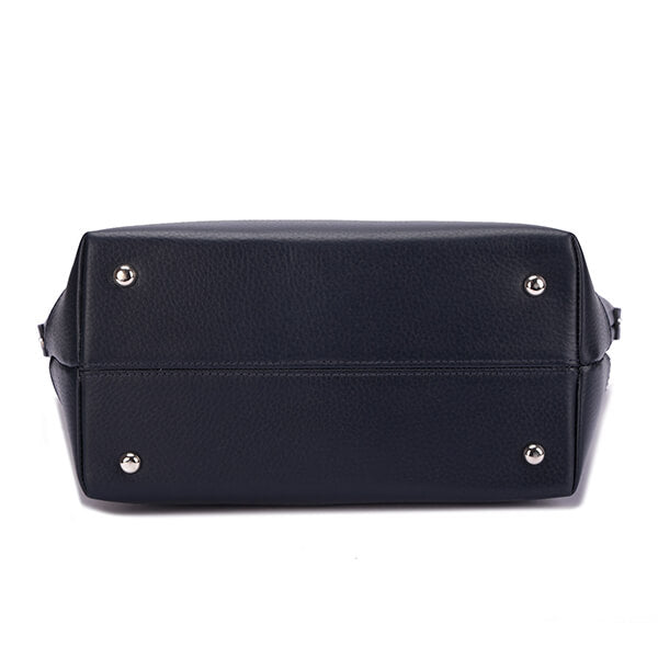 Cyra – Leather Tassel Tote Bag