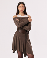 Wide Crossed Belt