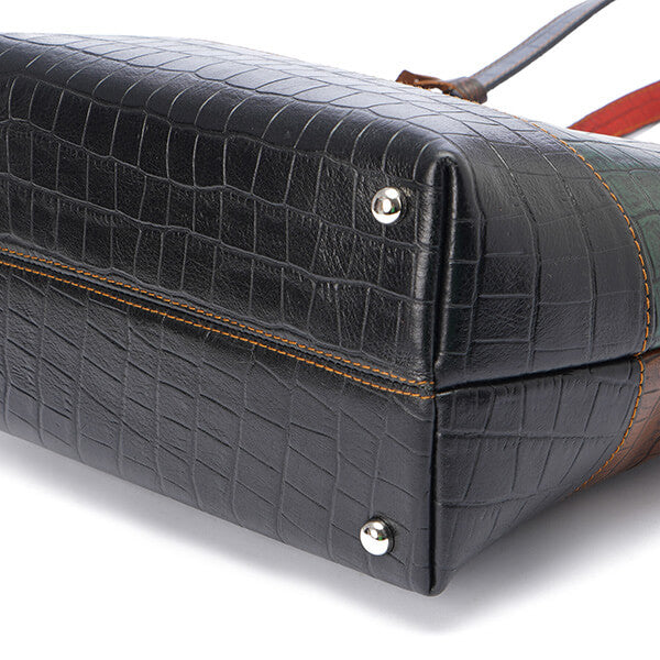 Cyra – Leather Tassel Tote Bag